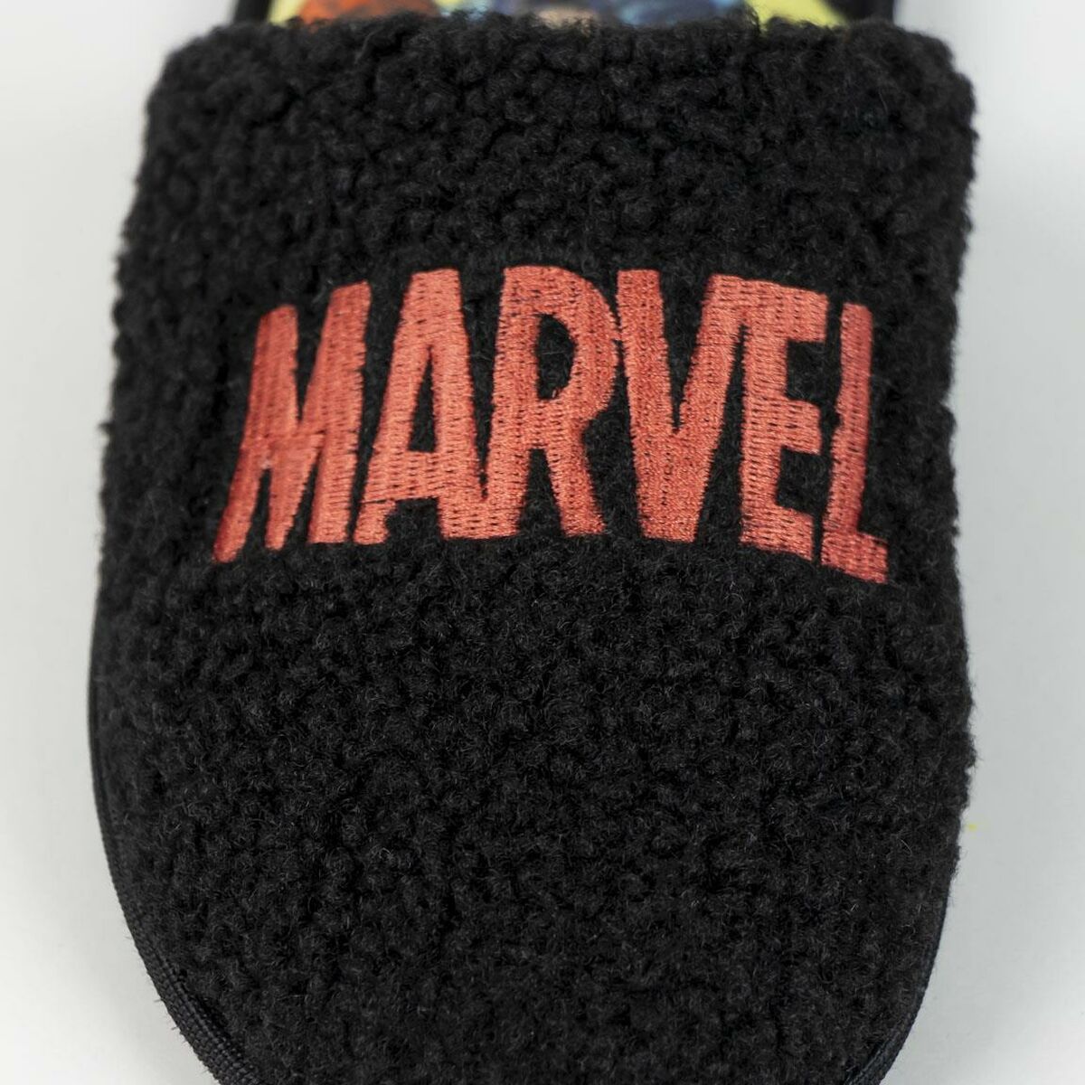 Hustøflene Marvel Svart